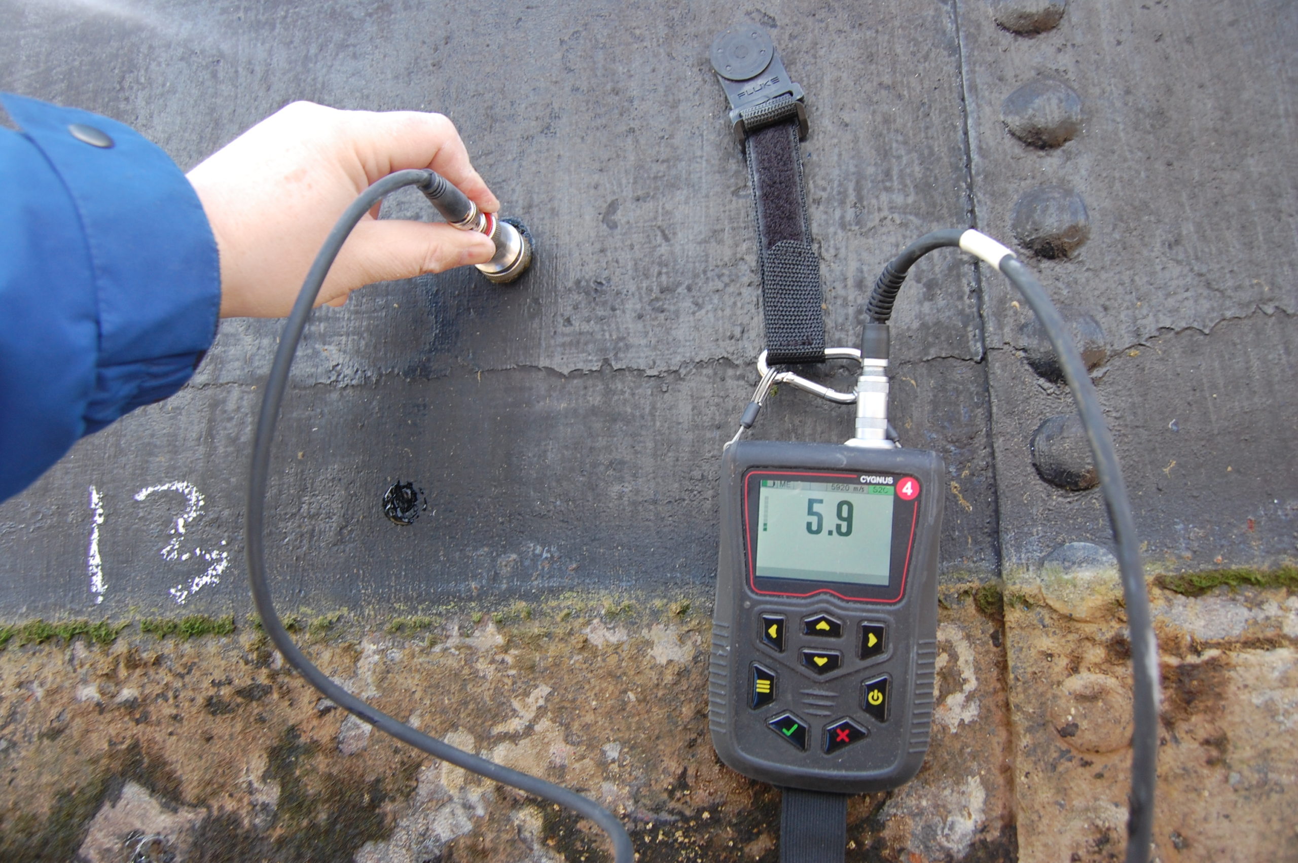 ultrasonic-sensor-for-thickness-measurement-scaled